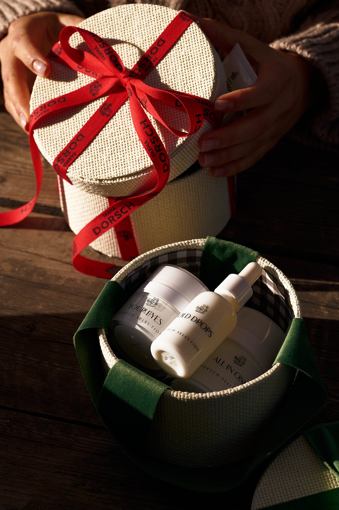 CAJAS DE RAGALOS FARMA DORSCH, gold drops serum skincare, creama your eyes ALL IN ONE