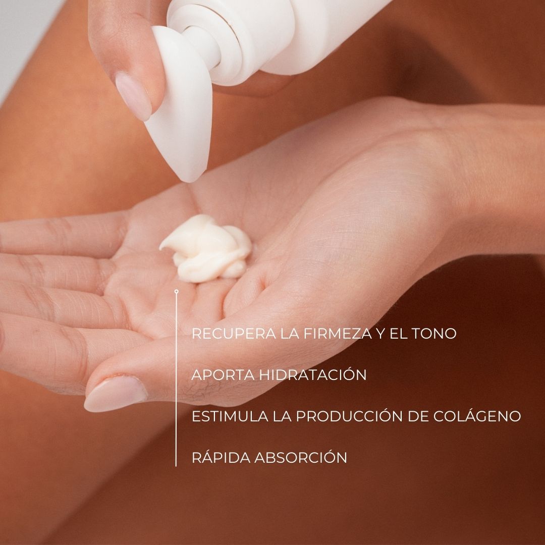 Aplicación en mano de la leche corporal ULTRA FIRM SKIN de FARMA DORSCH, mostrando su textura cremosa. El producto está diseñado para recuperar la firmeza y el tono de la piel, aportar hidratación, estimular la producción de colágeno y absorberse rápidamente.