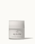 Envase de crema hidratante antiedad reafirmante y antimanchas con retinol, vitamina C, coenzima Q 10 y colageno vegetal FARMA DORSCH para cara, cuello y escote.