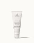 Envase de crema con protección solar factor 50 con filtros solares, smithsonita, alantoina y bisabolol FARMA DORSCH para cara, cuello y escote.