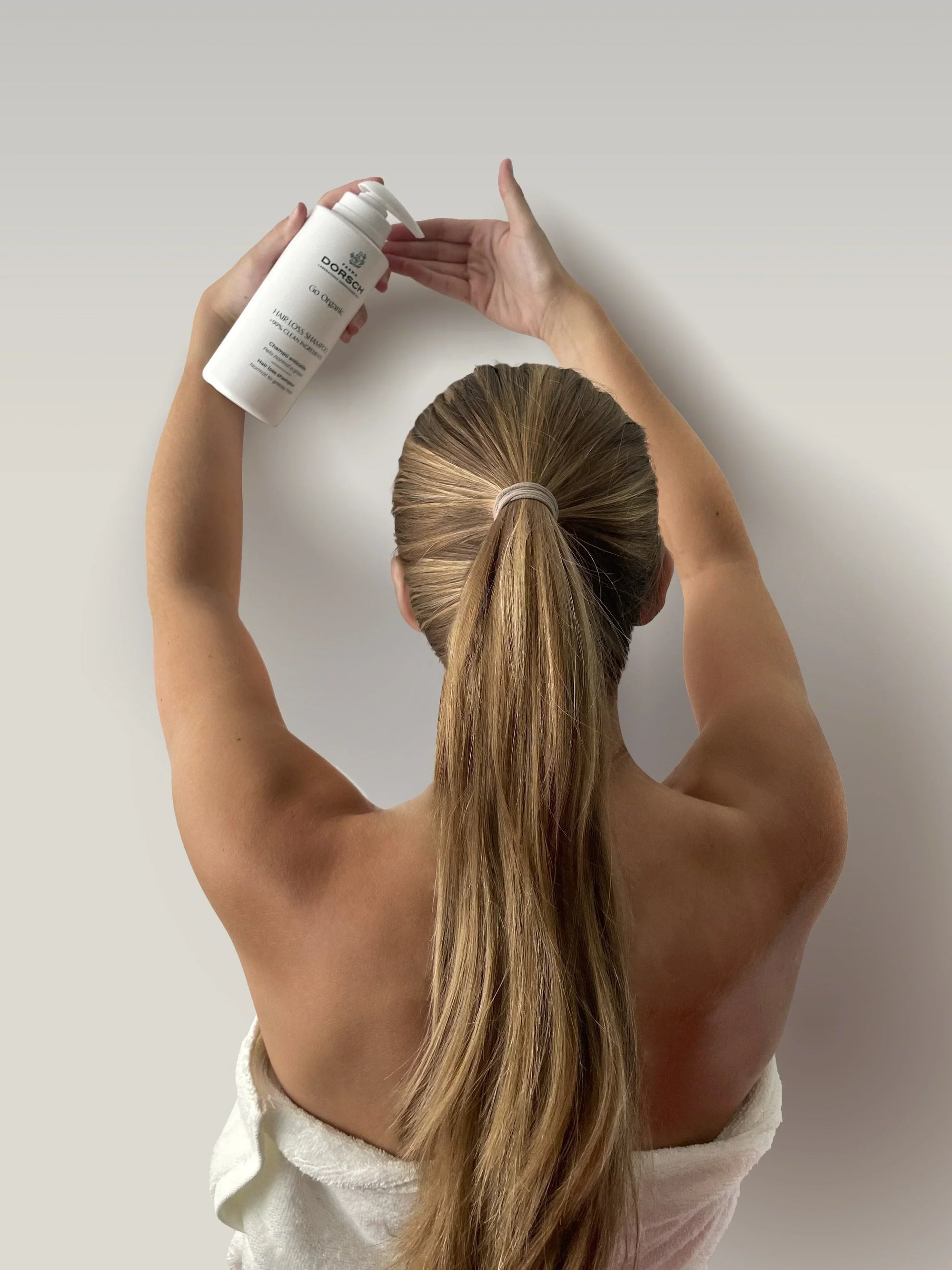 Causas reales de la caída capilar y cómo frenarla | Blog FARMA DORSCH