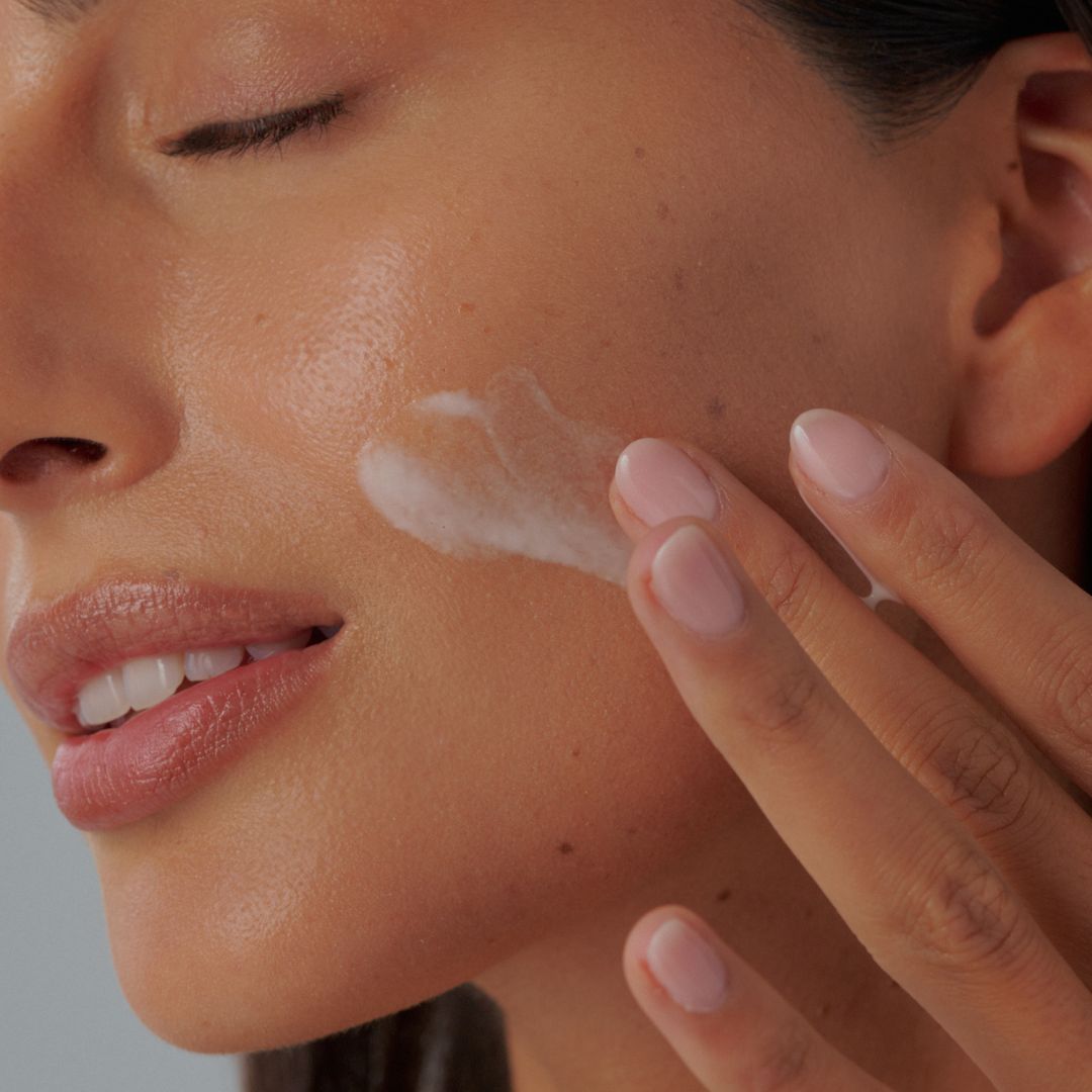 PURE SILK: crema ligera y eficaz para el verano