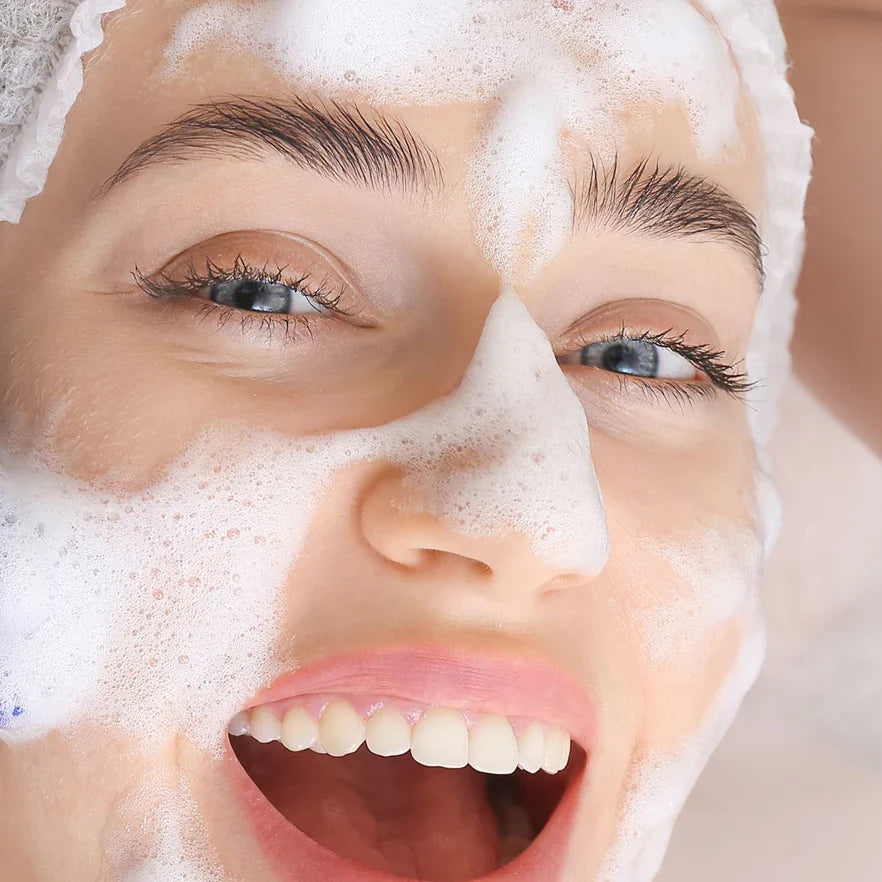 Limpieza Facial: Un Imprescindible para tu Rutina de Belleza