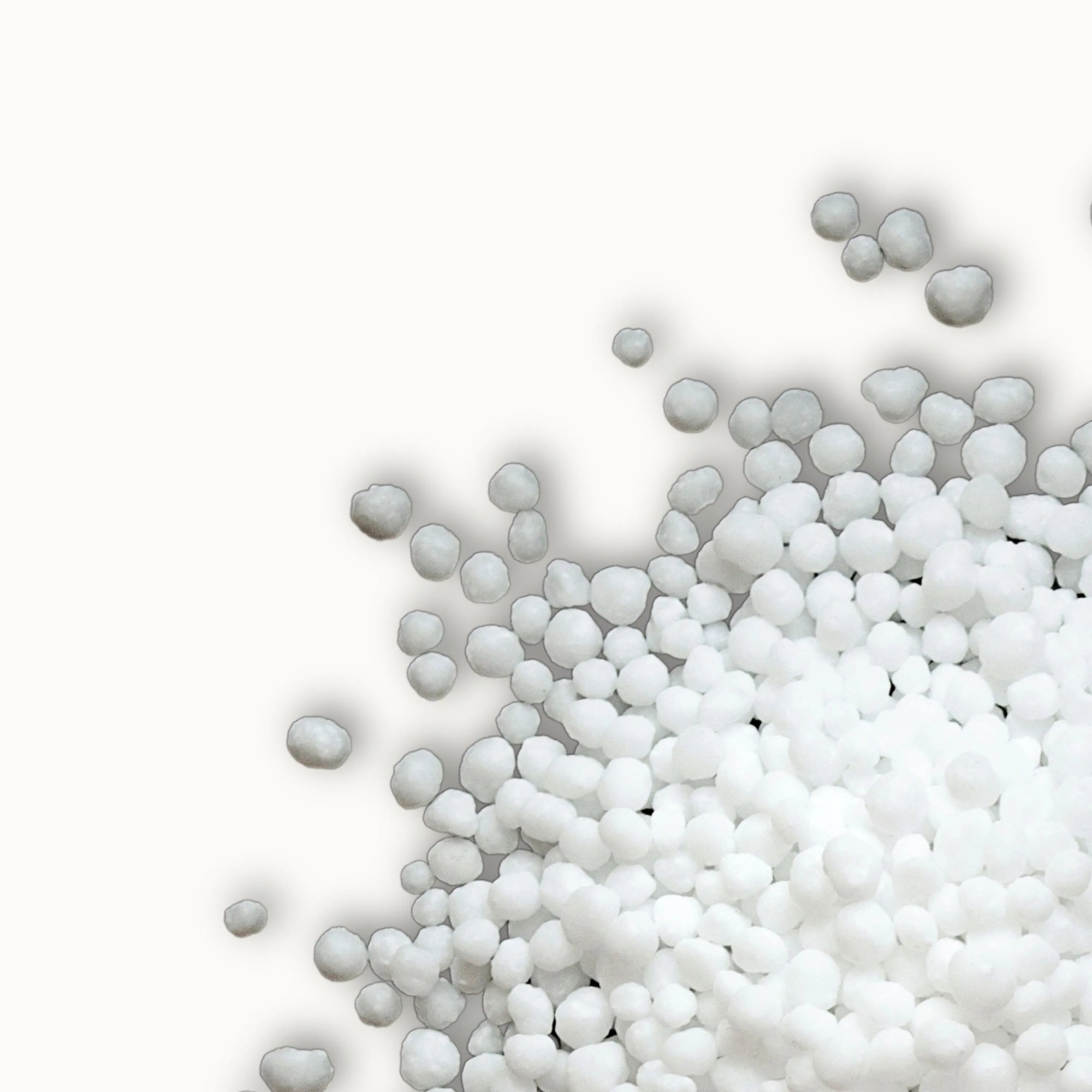 Ingrediente activo Urea cristales propiedades hidratantes y humectantes para la piel mejora la barrera cutánea mantiene la humedad en la piel tratamiento para piel seca y áspera Farma Dorsch.