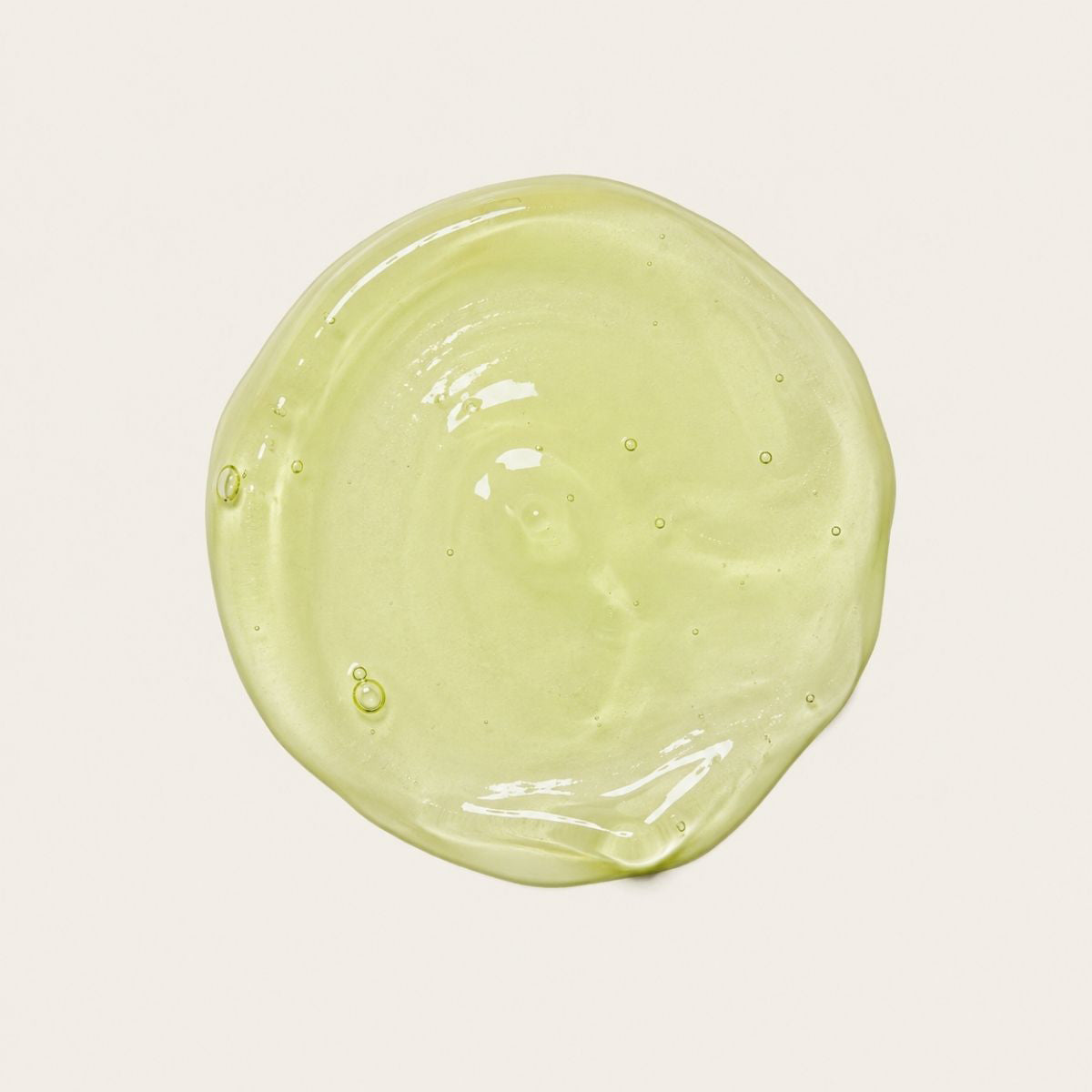 Textura ligera de DERMO CLEANSER de FARMA DORSCH, limpiador facial suave para uso diario en piel sensible.
