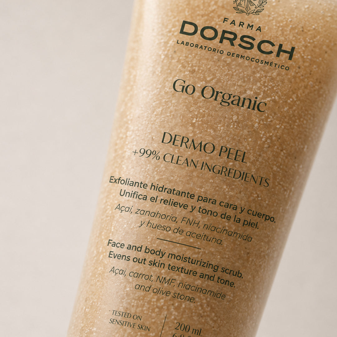 Envase de DERMO PEEL de FARMA DORSCH, tratamiento exfoliante corporal para piel apagada, rugosa o con textura irregular.