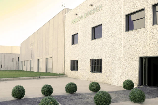 Fachada de la empresa de los laboratorios FRIDDA DORSCH