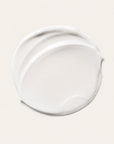 Textura ligera de ULTRA FIRM SKIN de FARMA DORSCH, crema corporal hidratante de rápida absorción para piel más firme.