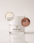 YOUR EYES de FARMA DORSCH dentro de una rutina facial para hidratar, iluminar y cuidar el contorno de ojos.
